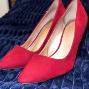 Aldo red heels size 7